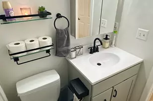 105 Tremont Ave, Bridgeport, CT 06606 - Photo 17