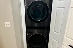 105 Tremont Ave, Bridgeport, CT 06606 - Photo 15