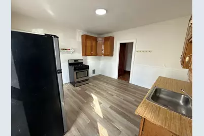 411 Ellis Street, New Britain, CT 06051 - Photo 9