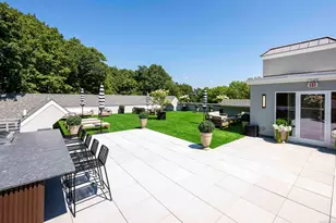 100 E Putnam Ave, Greenwich, CT 06807 - Photo 11