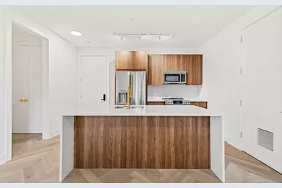 100 East Putnam Avenue #304, Greenwich, CT 06807 - Photo 3