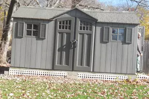 11 Parkview Dr, Southington, CT 06479 - Photo 9