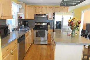 11 Parkview Dr, Southington, CT 06479 - Photo 11