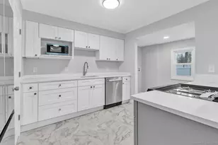 366 Columbus Ave, Stratford, CT 06615 - Photo 5