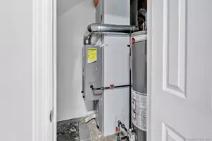 366 Columbus Ave, Stratford, CT 06615 - Photo 17