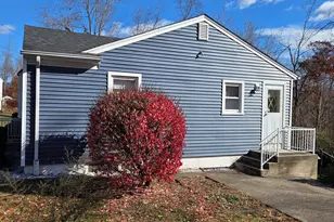 8 Circle Dr, East Haven, CT 06513 - Photo 3