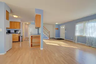 43 Kingsbury Ln, Glastonbury, CT 06033 - Photo 5