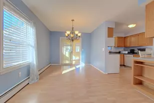 43 Kingsbury Ln, Glastonbury, CT 06033 - Photo 7