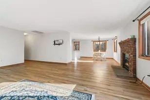 16 Cardinal Dr, Farmington, CT 06032 - Photo 5