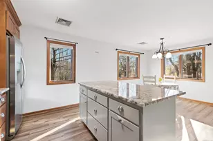 16 Cardinal Dr, Farmington, CT 06032 - Photo 9