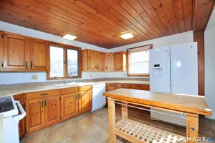 118 Meadow St, Winchester, CT 06098 - Photo 7