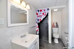 118 Meadow St, Winchester, CT 06098 - Photo 17