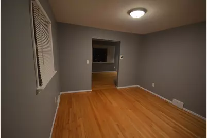 28 Riverside Drive, Fairfield, CT 06824 - Photo 3