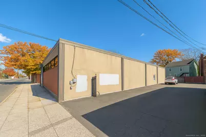 922 Grand Avenue, New Haven, CT 06511 - Photo 3