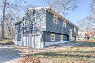 825 Old Hartford Rd, Colchester, CT 06415 - Photo 29