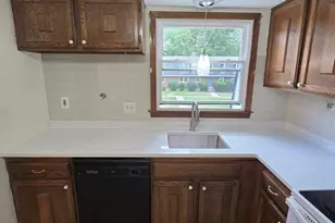 338 Dunfey Ln, Windsor, CT 06095 - Photo 5