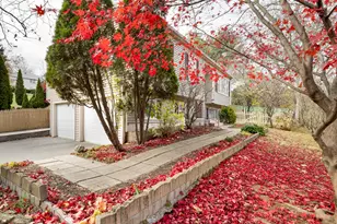 1053 Cutspring Rd, Stratford, CT 06614 - Photo 7