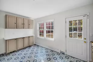 1053 Cutspring Rd, Stratford, CT 06614 - Photo 19