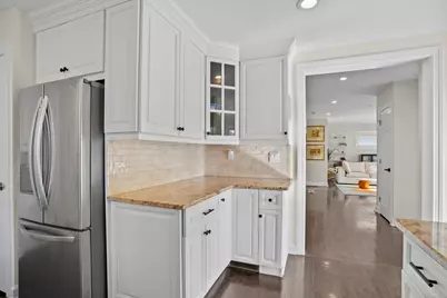 100 Hirsch Road, Stamford, CT 06905 - Photo 11