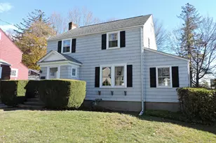 86 Parkway Dr, Stratford, CT 06614 - Photo 1