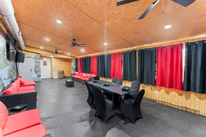 811 Dixwell Avenue, Hamden, CT 06511 - Photo 31