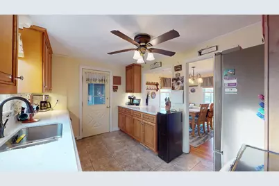 22 Pearl Street, Windsor Locks, CT 06096 - Photo 5