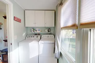 22 Pearl St, Windsor Locks, CT 06096 - Photo 25