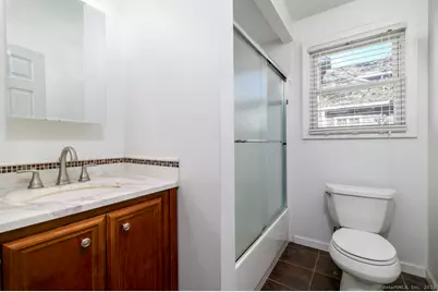 29 Sterling Place, Stamford, CT 06907 - Photo 9