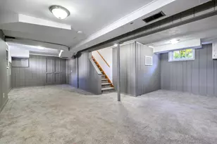 29 Sterling Pl, Stamford, CT 06907 - Photo 13