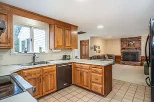 9 Gretel Ln, Simsbury, CT 06070 - Photo 11