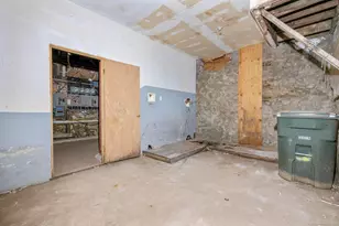 25 Whittier St, Bridgeport, CT 06605 - Photo 31