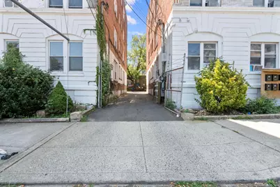 25 Whittier Street, Bridgeport, CT 06605 - Photo 13