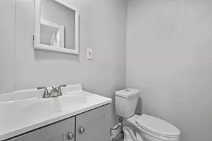 25 Whittier St, Bridgeport, CT 06605 - Photo 19