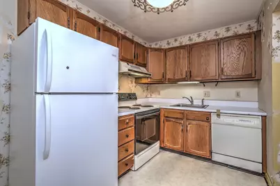 715 Frenchtown Road #31, Bridgeport, CT 06606 - Photo 7