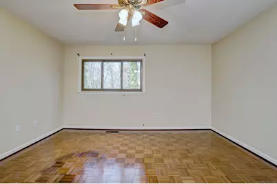 715 Frenchtown Road #31, Bridgeport, CT 06606 - Photo 15