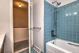 715 Frenchtown Rd, Bridgeport, CT 06606 - Photo 21