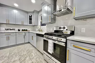 50 Pilgrim Rd, Bridgeport, CT 06610 - Photo 3