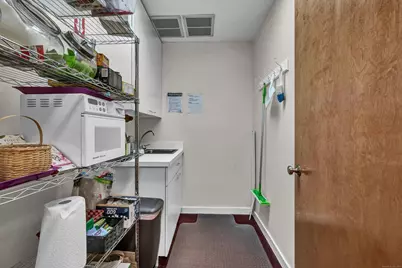 898 Ethan Allen Highway #4&7, Ridgefield, CT 06877 - Photo 17