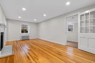 484 Pine Rock Ave, Hamden, CT 06514 - Photo 7