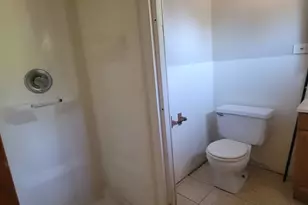 87 Ellington St, Hartford, CT 06106 - Photo 13