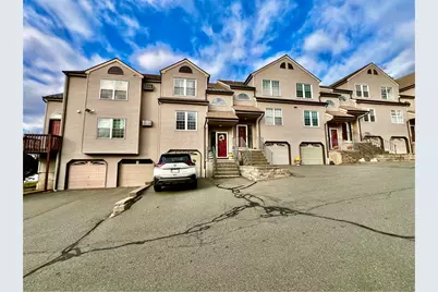 782 Oronoke Road #APT 27, Waterbury, CT 06708 - Photo 1