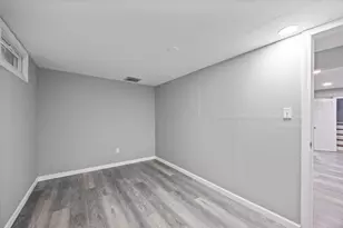 4 Esperon St, Waterbury, CT 06705 - Photo 27