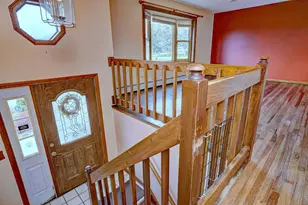 24 Windview Dr, Naugatuck, CT 06770 - Photo 3