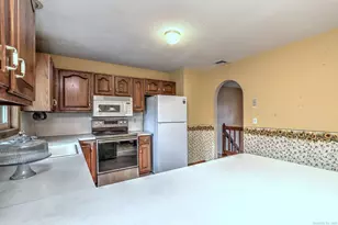 24 Windview Dr, Naugatuck, CT 06770 - Photo 15