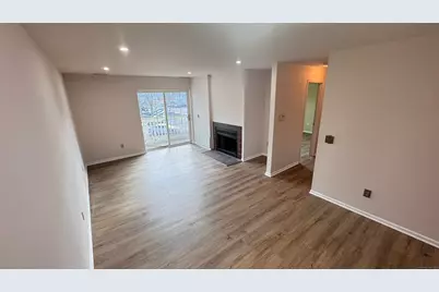 25 Janet Circle #F, Bridgeport, CT 06606 - Photo 3