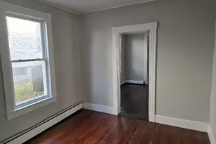 133 South St, Waterbury, CT 06706 - Photo 5