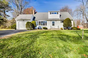 26 Seminole Cir, West Hartford, CT 06117 - Photo 35