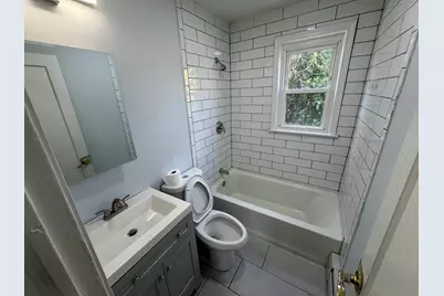 190 Bonner Street, Hartford, CT 06106 - Photo 9