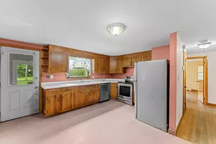 46 Newberry Rd, East Windsor, CT 06088 - Photo 7