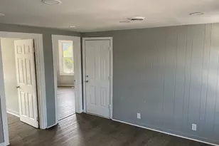 1309 E Main St, Waterbury, CT 06705 - Photo 7